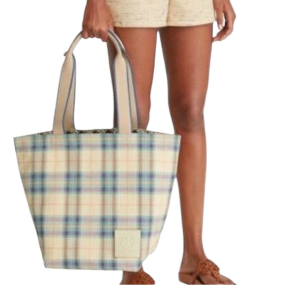 Tory Burch Handbags - Tory Burch NWT Gracie Printed Canvas Reversible Tote MSRP$198